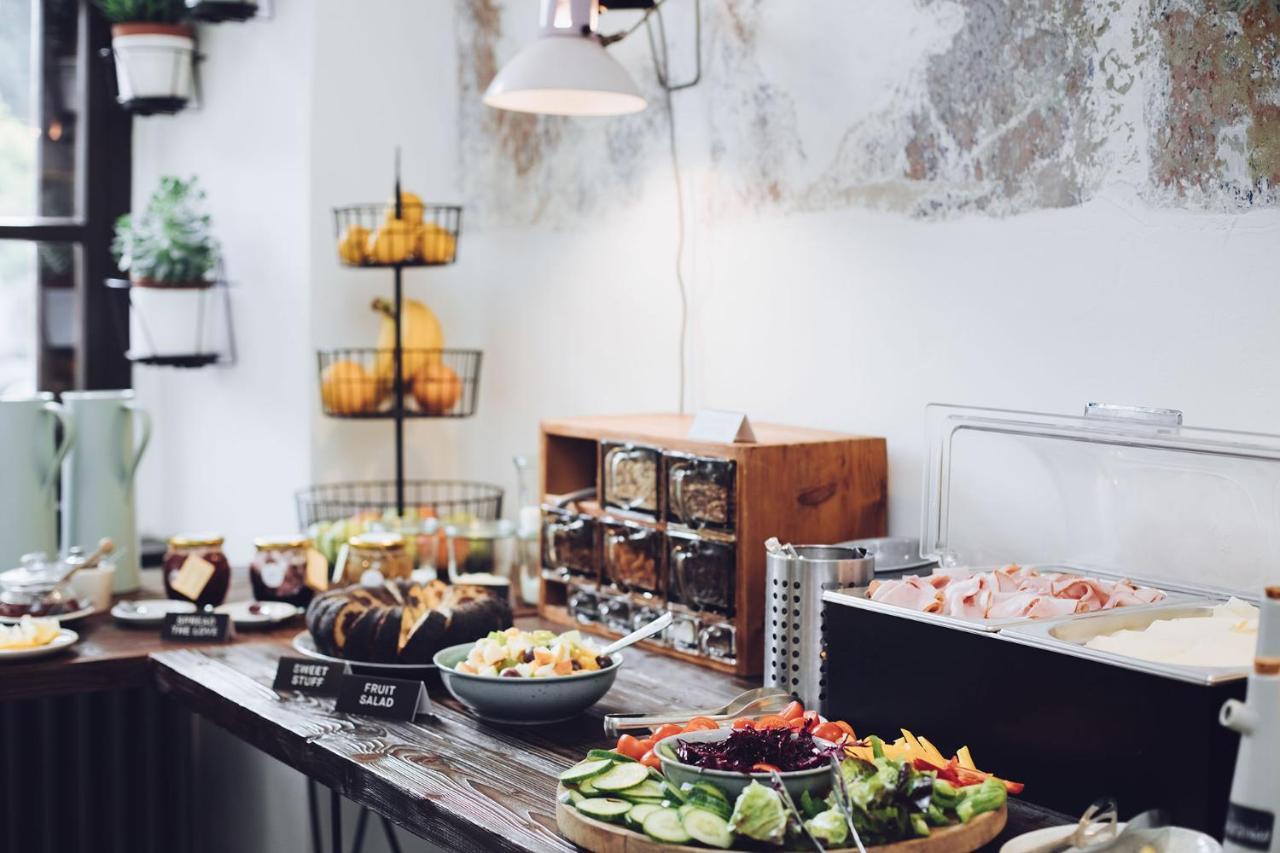 Long Story Short Hostel & Cafe Olomouc Dış mekan fotoğraf